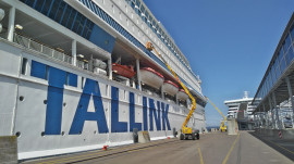 Tallink (SILJA EUROPA) superstructure painting
