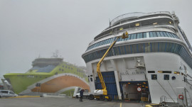 Tallink (SILJA EUROPA) superstructure painting